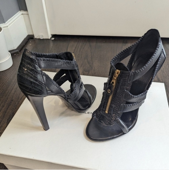 Balenciaga Black Leather Gladiator Heel Sandals size 38.5 IT / 7.5 US - Picture 1 of 7